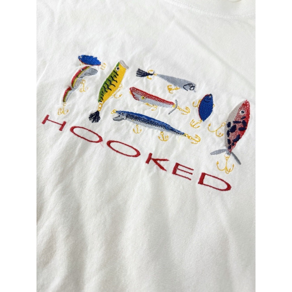 Vintage MC Spots Fishing Lure T Shirt Size L Ivory 90s Hooks FISH coastal Cape